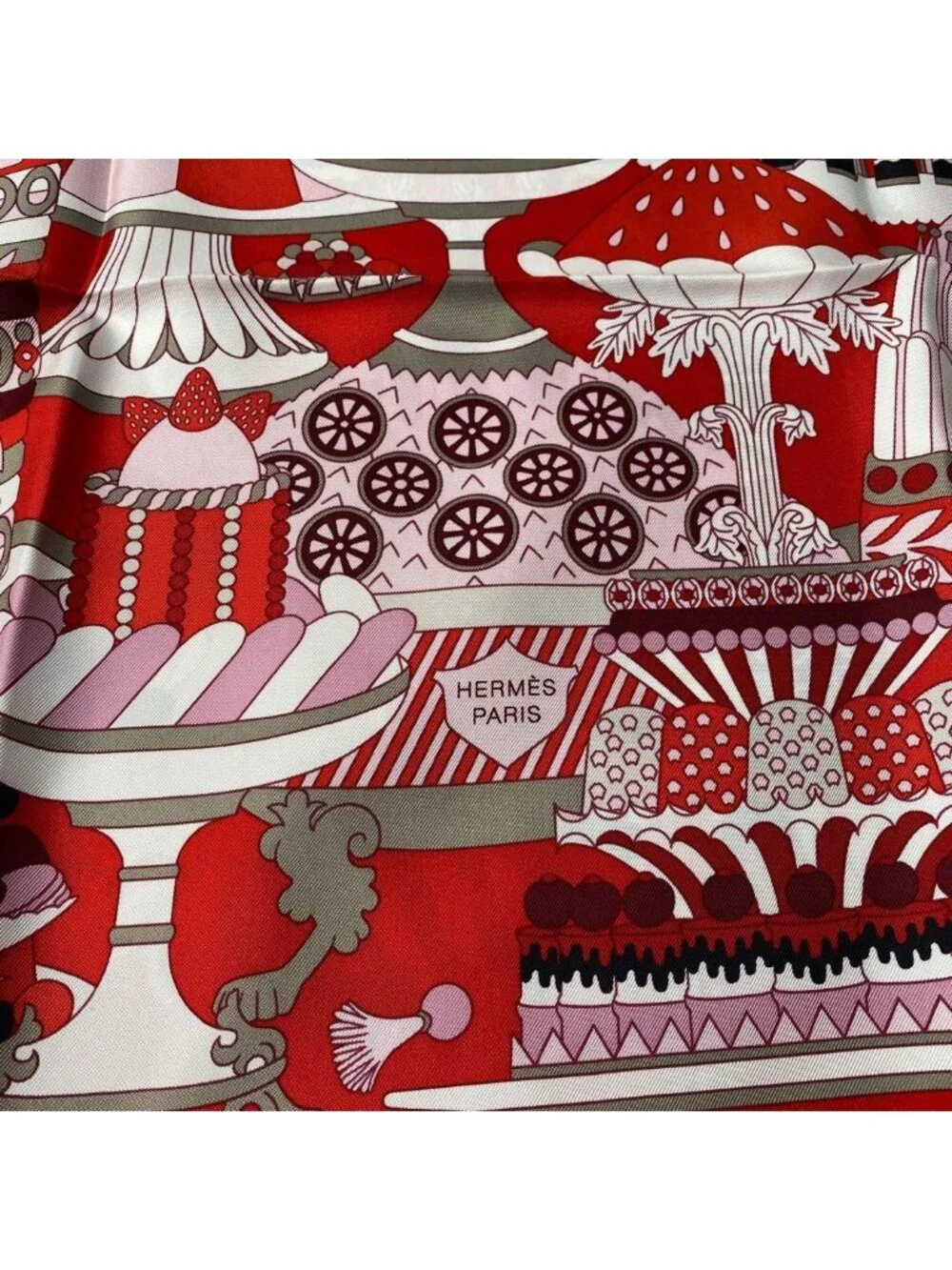 Hermes Carre 90 la Patisserie Francaise